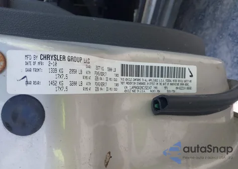 2010 Jeep Grand Cherokee Laredo из США, поврежденный, VIN 1J4PR4GK2AC152147